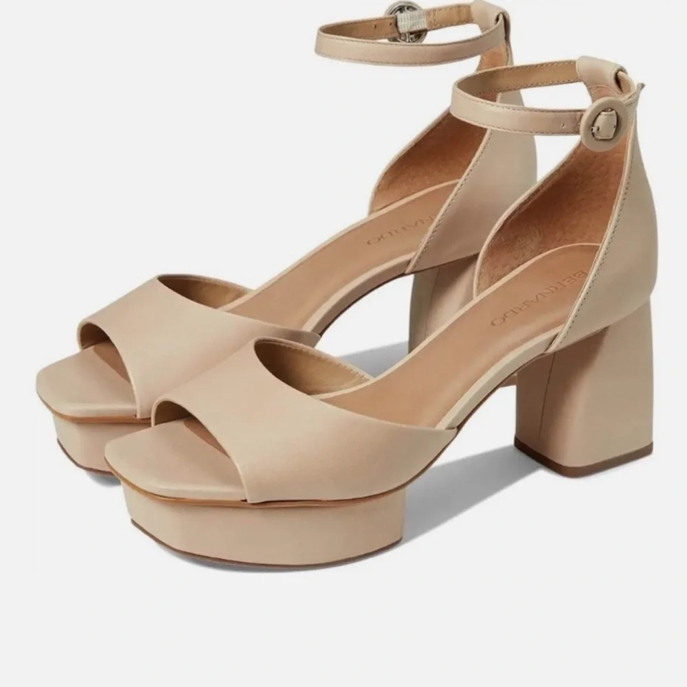 Bernardo Raleigh Platform Sandal Size 7 Blush Antique Leather NEW